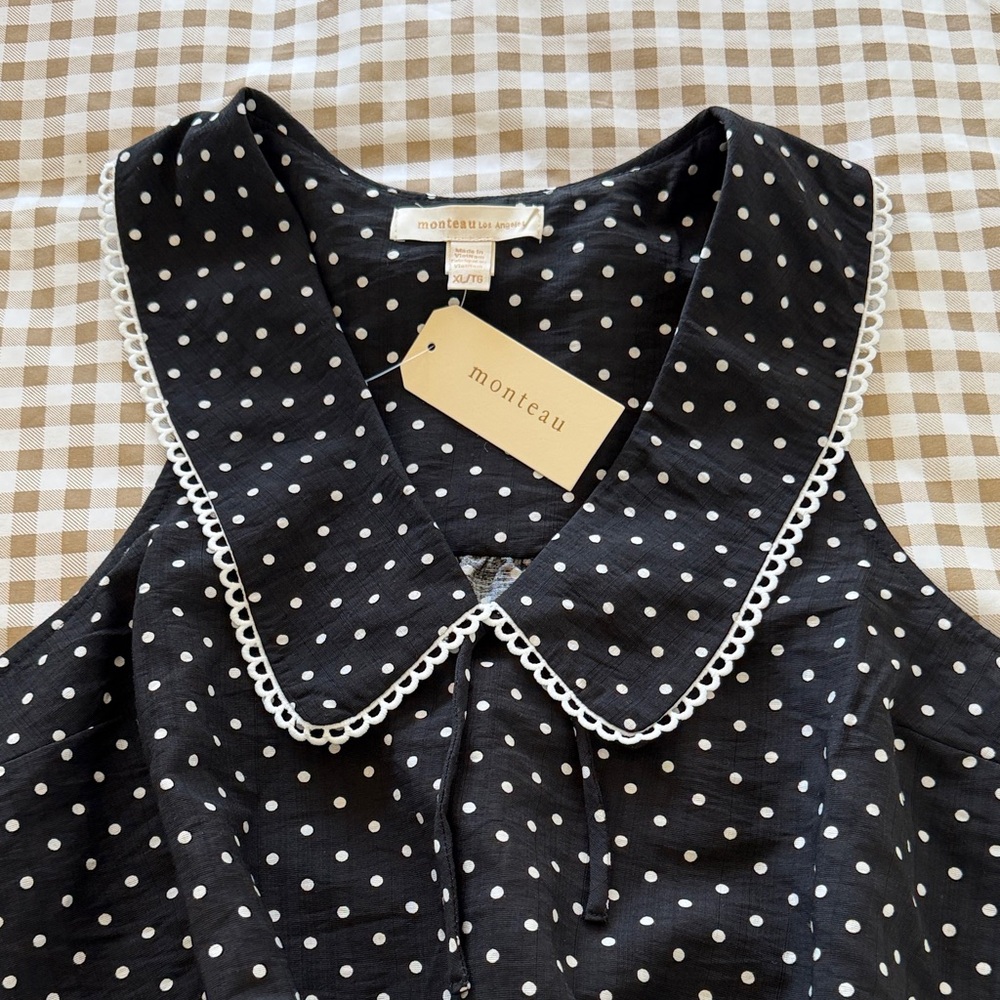 Black & White Polka Dot Sleeveless Top with Lace-Trim Collar
